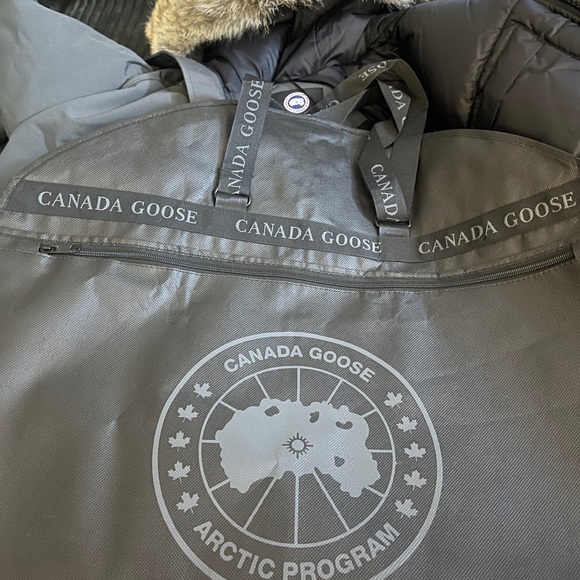 Canada Goose Chilliwack Bomber - Picture 7 of 9